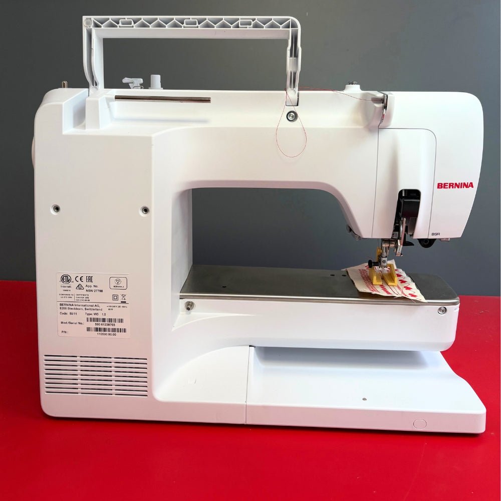 Bernina B 590 mit SDT Stickmodul Gebrauchtmodell - Nähmaschinen SCHWAAK