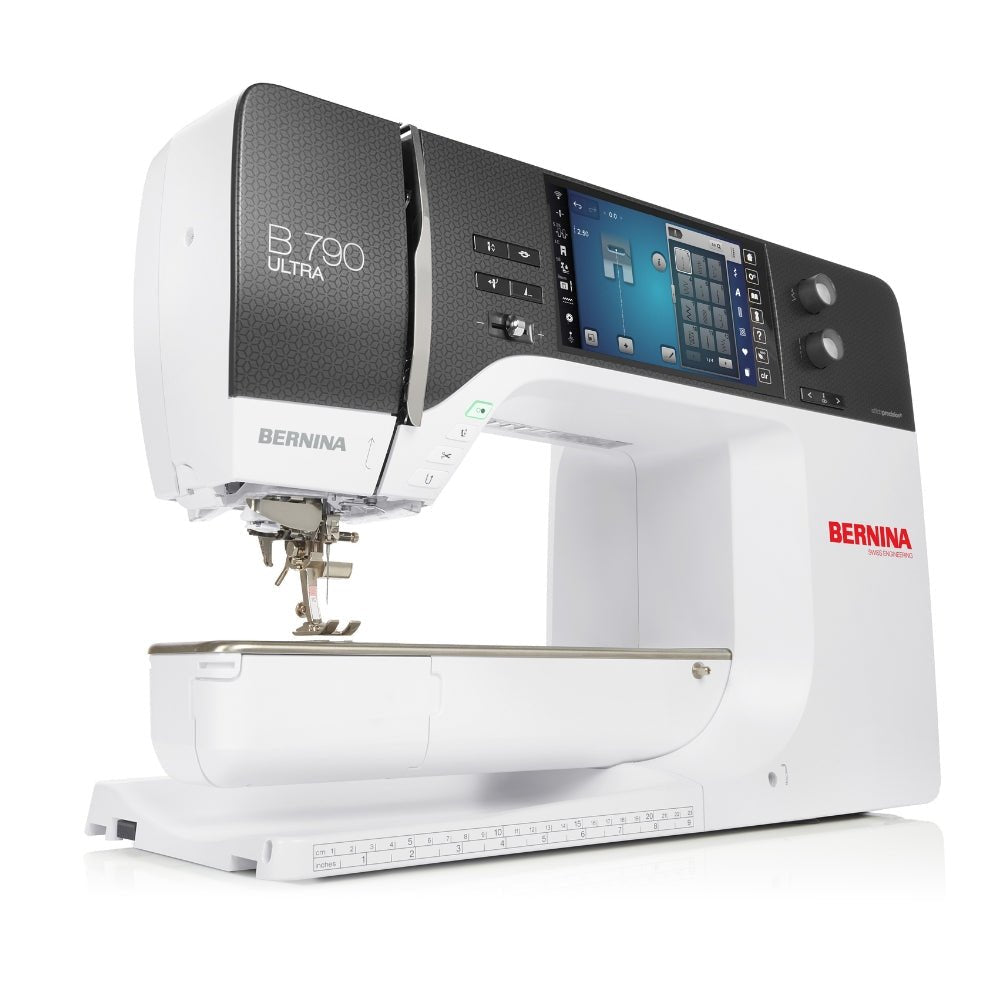 Bernina B 790 ULTRA mit SDT Stickmodul - Nähmaschinen Schwaak GmbH