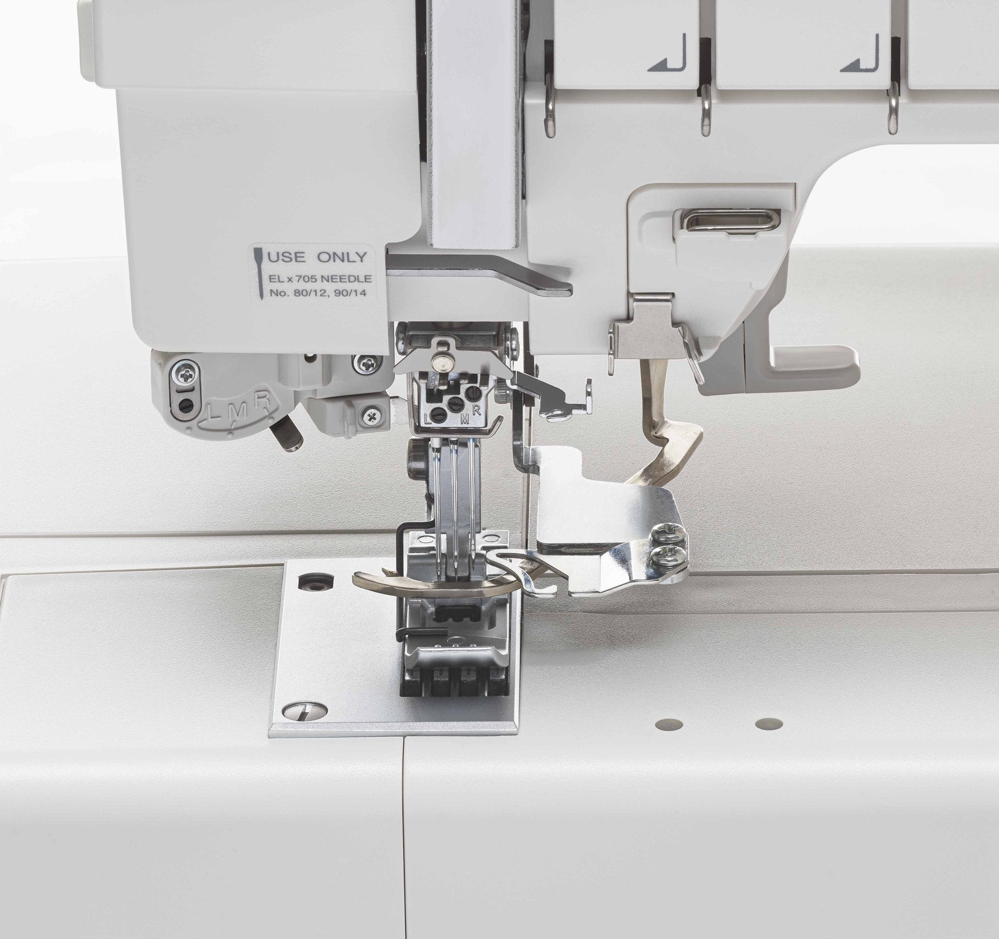 elna eXtend Covermax Coverstitch - Nähmaschinen SCHWAAK