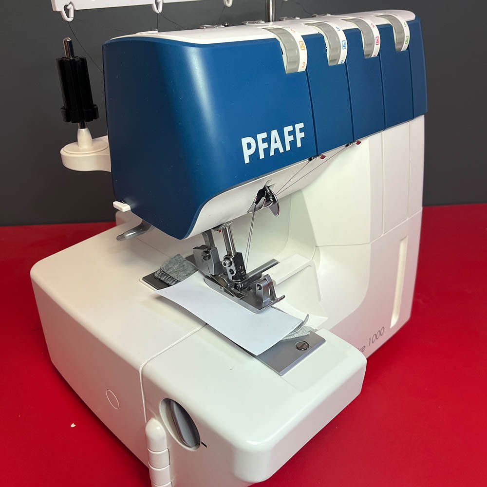 Pfaff admire 1000 Overlock Gebrauchtmodell - Nähmaschinen SCHWAAK