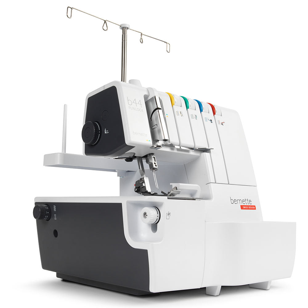 Bernette B44 Funlock - Overlock - Nähmaschinen SCHWAAK