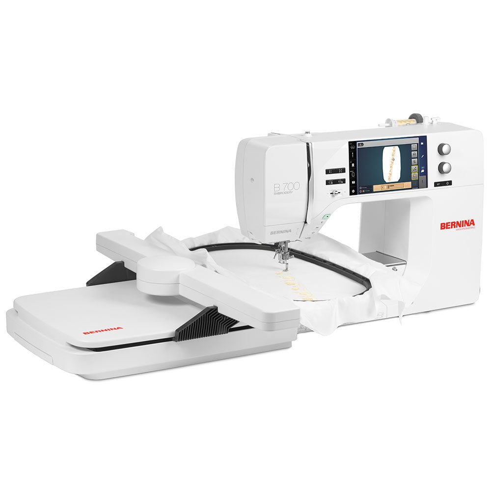 Bernina B 700 mit SDT Stickmodul - Nähmaschinen SCHWAAK