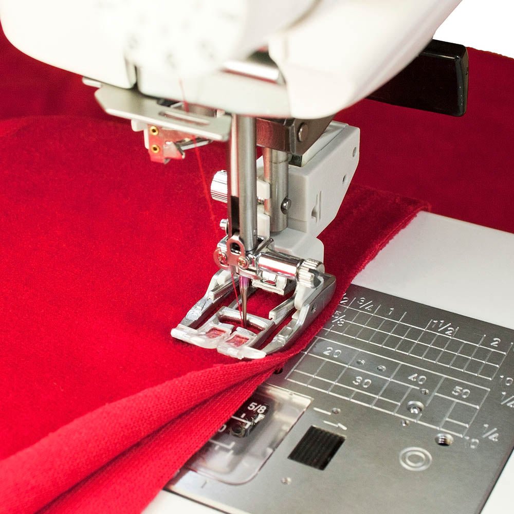 elna eXcellence 720Pro - Nähmaschinen SCHWAAK