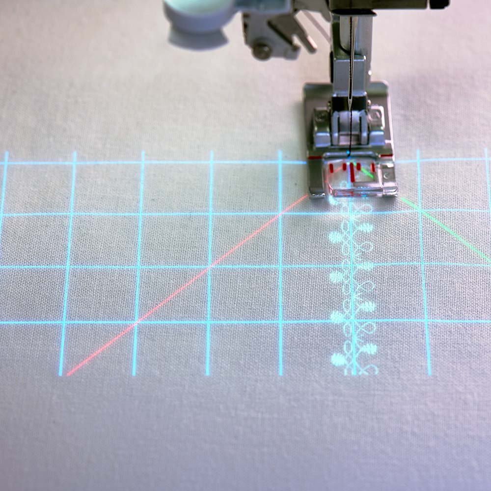 Pfaff creative icon 2 Näh und Stickmaschine mit Stickmodul - Nähmaschinen SCHWAAK