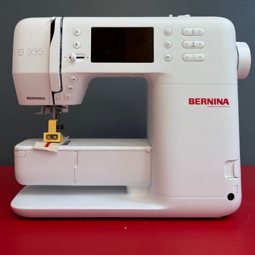 Bernina B 335 (NEU) Versandrückläufer - Nähmaschinen Schwaak GmbH