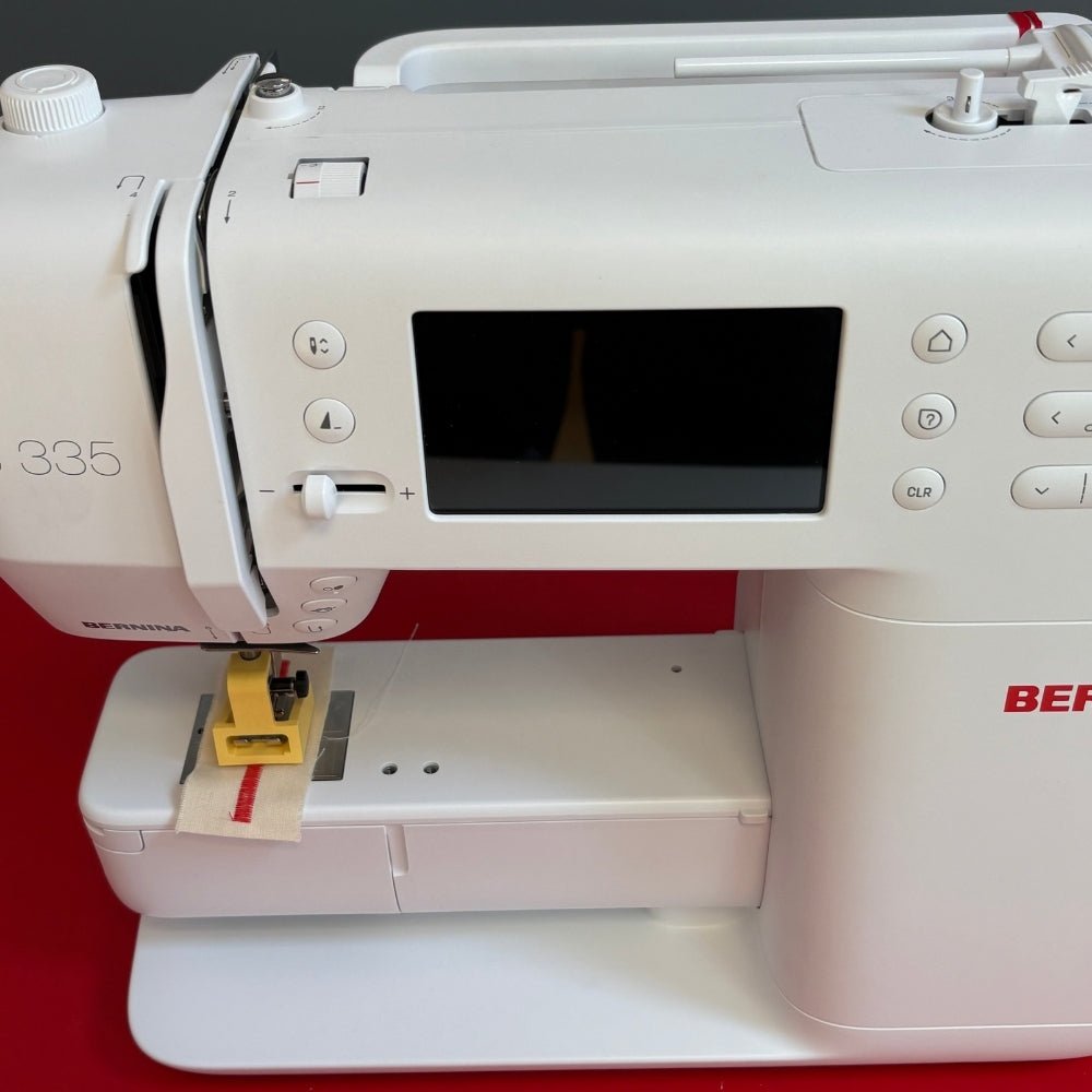 Bernina B 335 (NEU) Versandrückläufer - Nähmaschinen Schwaak GmbH