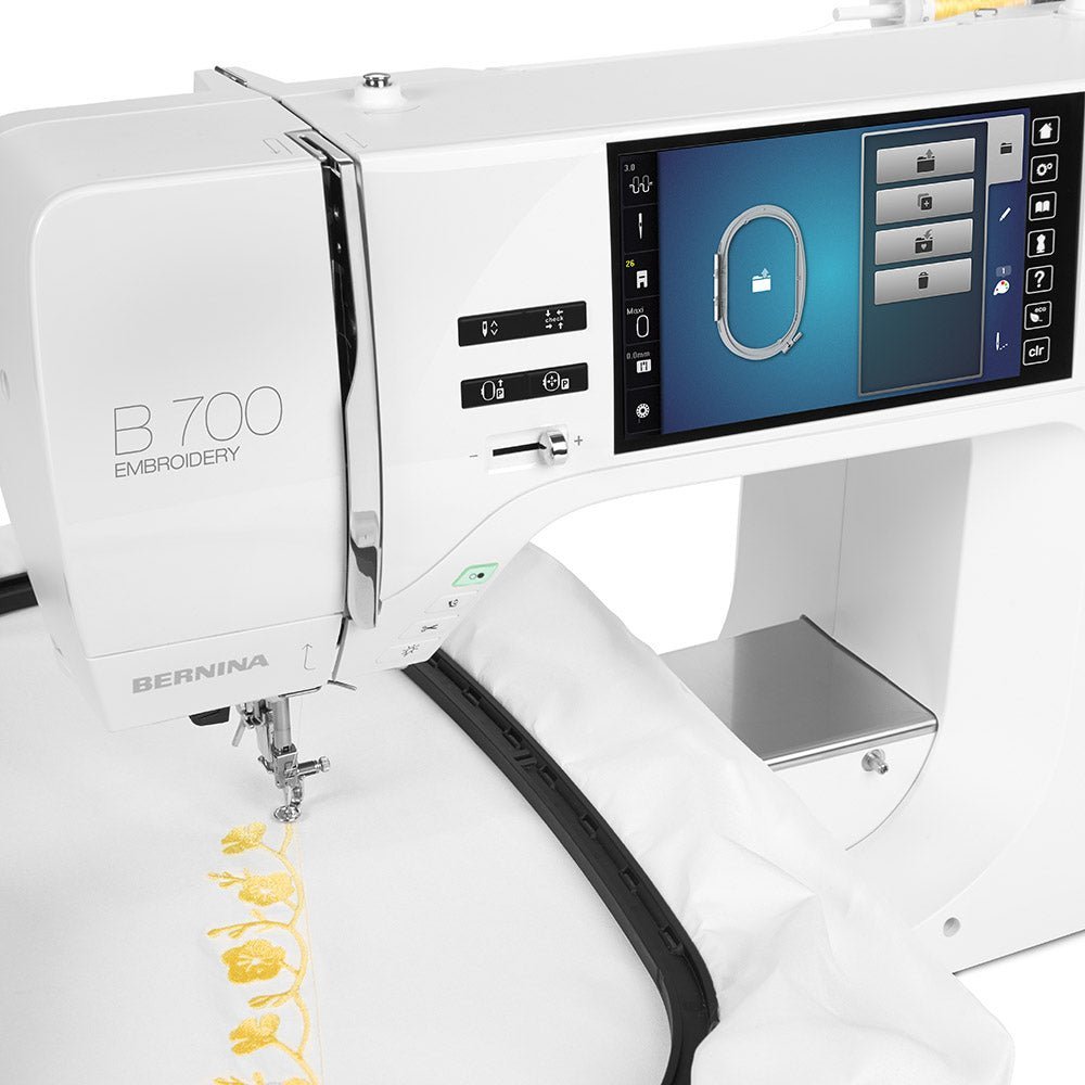Bernina B 700 mit SDT - Stickmodul inkl. Bernina XL - Trolley Set - Nähmaschinen SCHWAAK