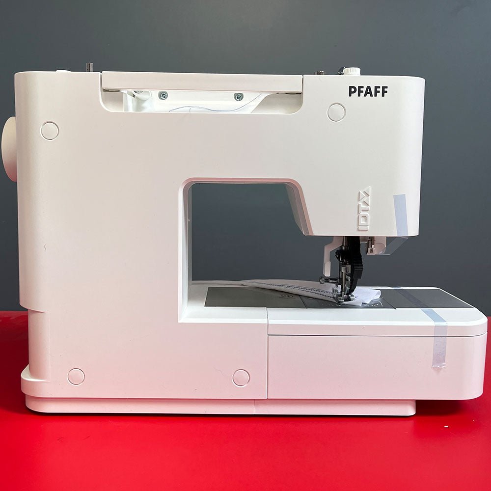 Pfaff Passport 3.0 Versandrückläufer - Nähmaschinen SCHWAAK