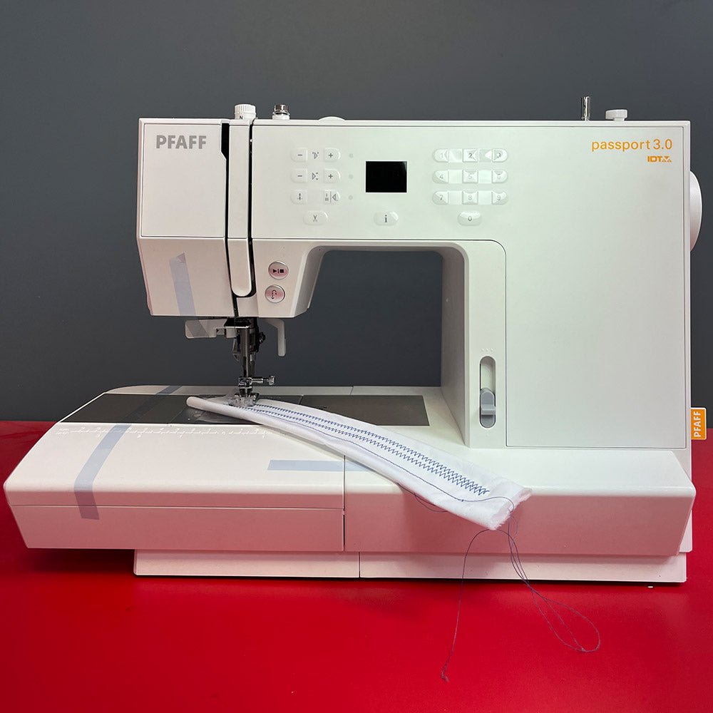 Pfaff Passport 3.0 Versandrückläufer - Nähmaschinen SCHWAAK