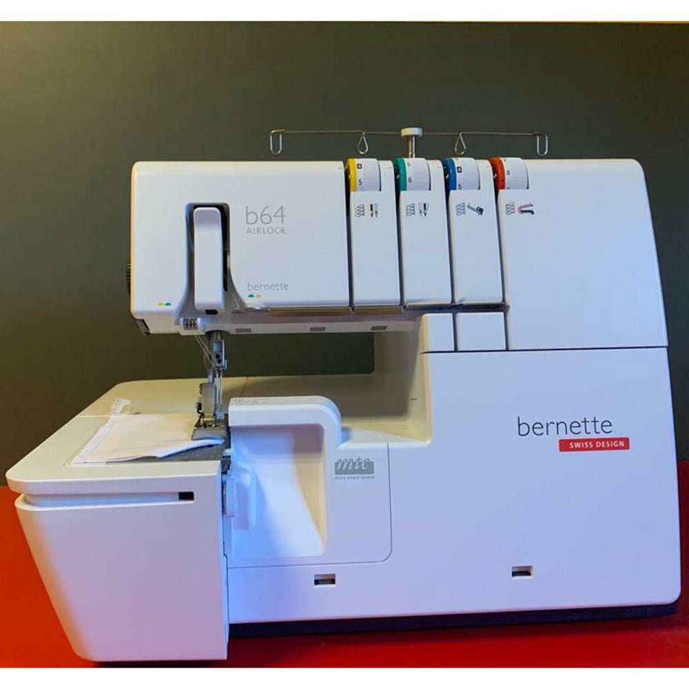 Bernette B64 Airlock Overlock Versandrückläufer - Nähmaschinen SCHWAAK