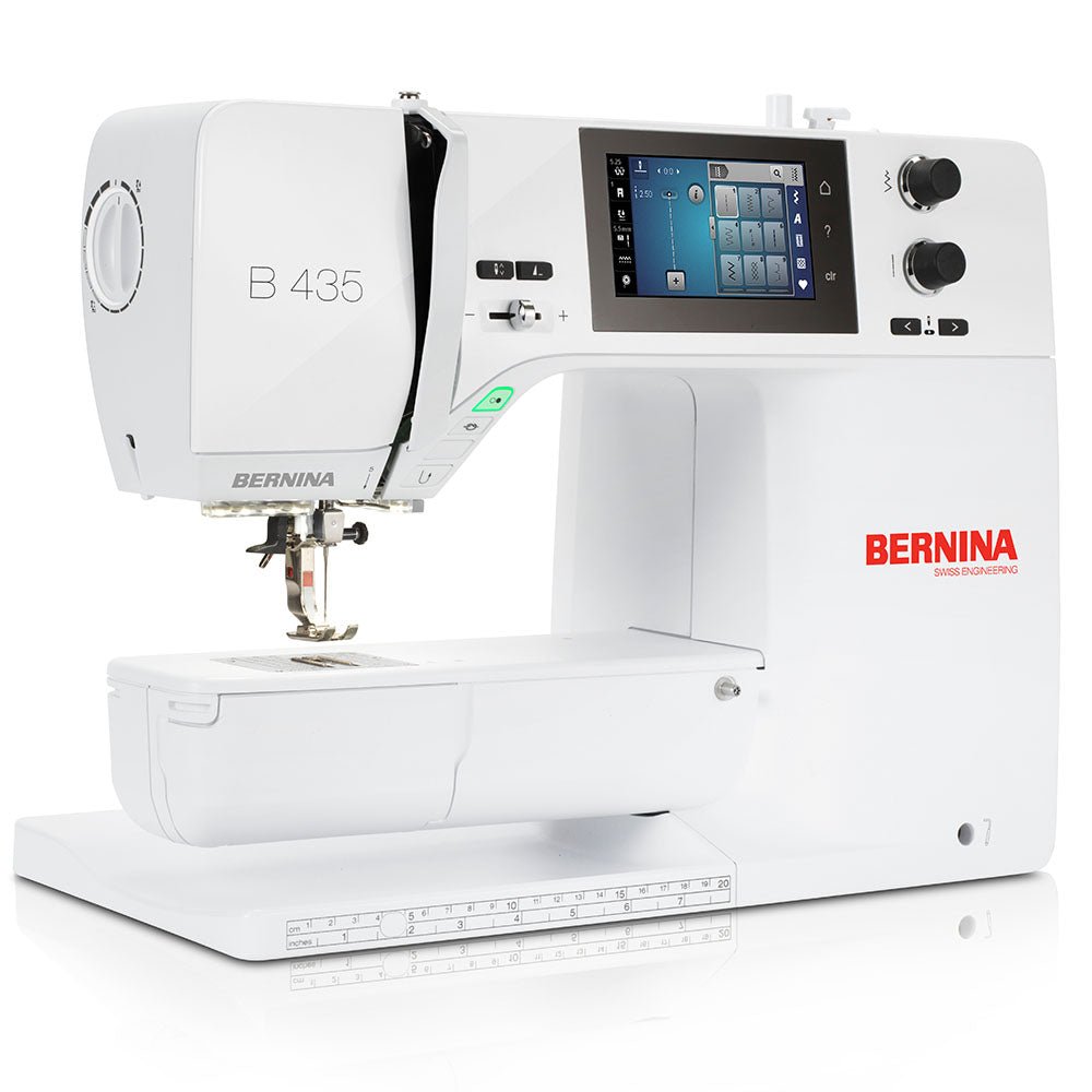 Bernina B 435 inkl. Bernina Spulenbox ( 25 Spulen ) GRATIS ! - Nähmaschinen SCHWAAK