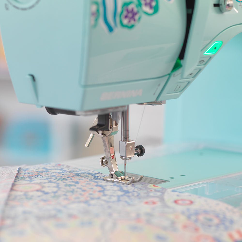 Bernina B 475 QE Kaffee Edition - Nähmaschinen SCHWAAK