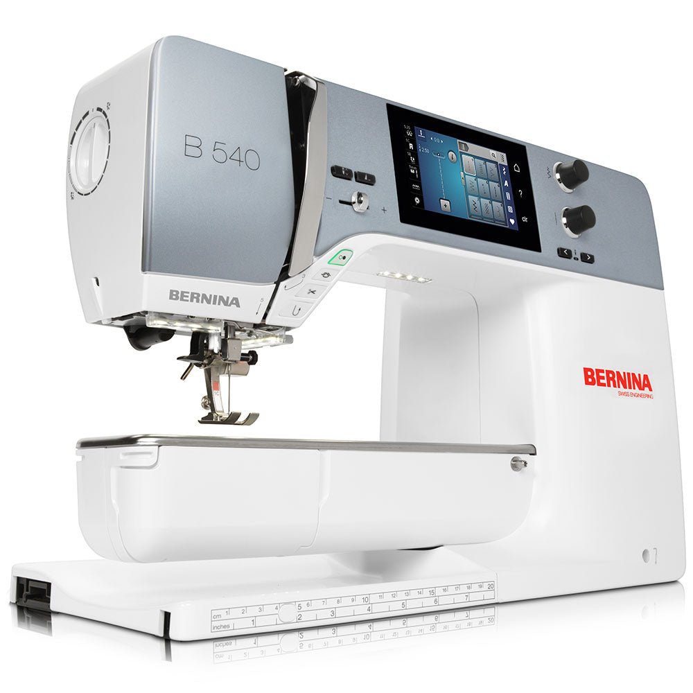 Bernina B 540 mit SDT Stickmodul - Nähmaschinen SCHWAAK