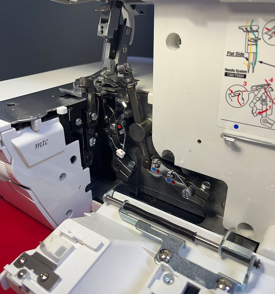 Bernina L 460 Overlock Gebrauchtmodell - Nähmaschinen SCHWAAK