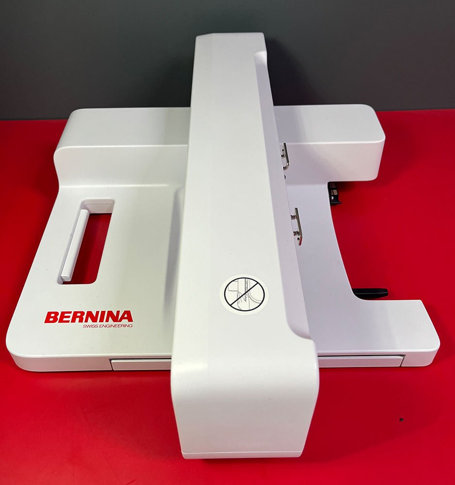 Gebrauchtmodell Bernina B 570 QE mit Standard Stickmodul - Nähmaschinen SCHWAAK