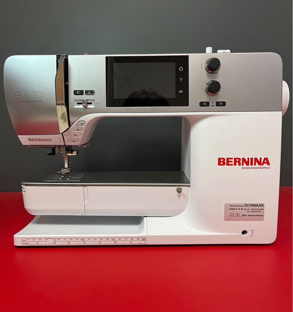 Gebrauchtmodell Bernina B 570 QE mit Standard Stickmodul - Nähmaschinen SCHWAAK